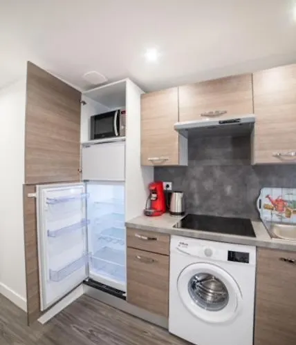 Appartement Ensoleillee Lyon Eurexpo , Proche Stade